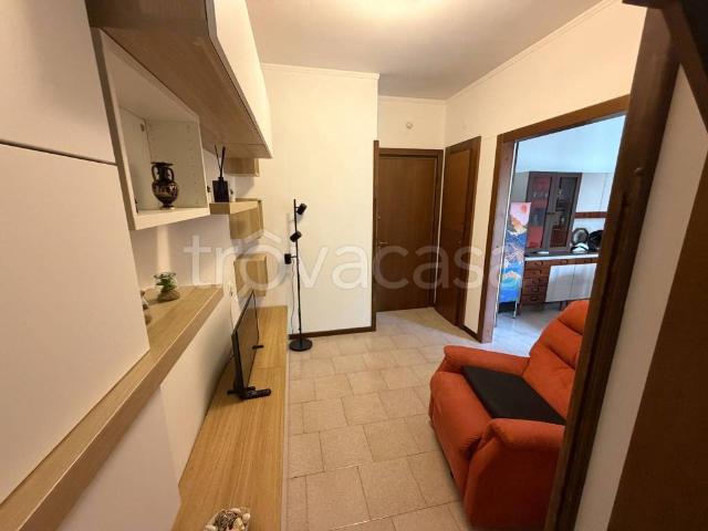 Appartamento in affitto a Trieste via Antonio Baiamonti, 103, arredato, riscaldamento centralizzato, porta blindata TrovaCasa
