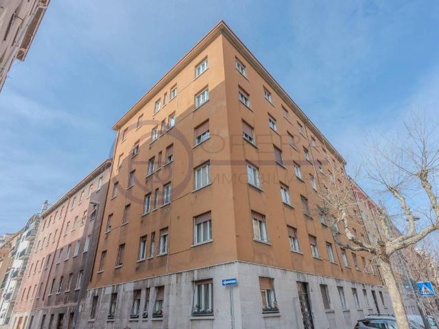 Appartamento in affitto a Trieste via dell'Agro, 1, arredato, doppia esposizione, buono stato TrovaCasa