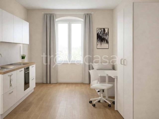 Appartamento in affitto a Trieste via Francesco Crispi, arredato, terrazzo, studio TrovaCasa