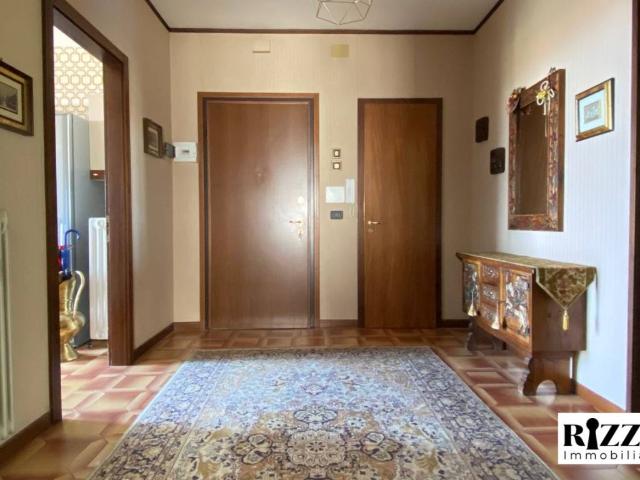 Appartamento in affitto a Trieste via Rio Corgnoleto, arredato, terrazzo, riscaldamento centralizzato TrovaCasa
