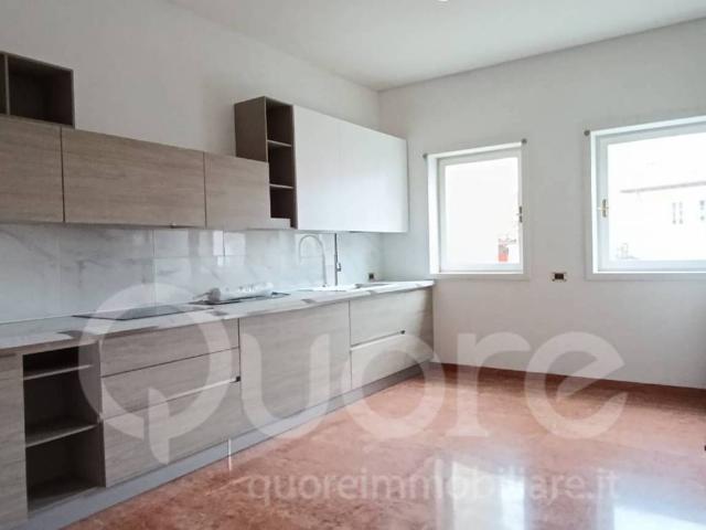 Appartamento in affitto a Udine via Ippolito Nievo, terrazzo, parzialmente arredato, riscaldamento centralizzato TrovaCasa