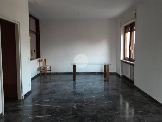 Appartamento in affitto a Valenza AL