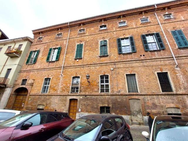 Appartamento in affitto a Valenza AL