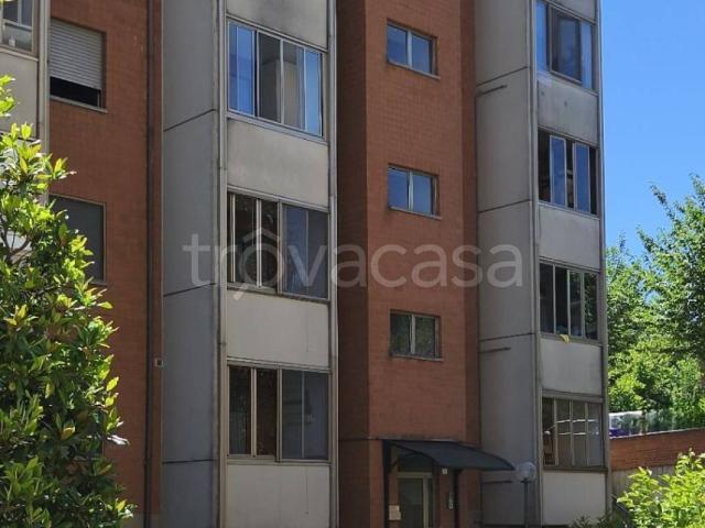 Appartamento in affitto a Valenza viale Carlo Alberto Dalla Chiesa, 2, arredato, riscaldamento centralizzato, lavatrice TrovaCasa
