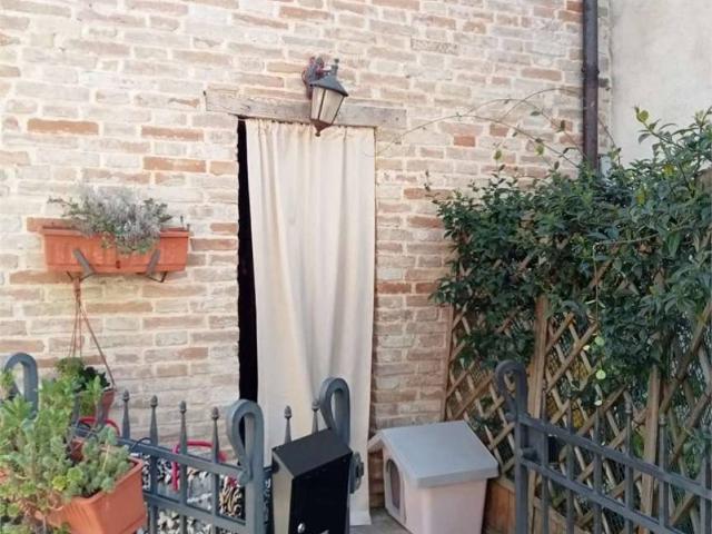 Appartamento in affitto a Vallefoglia PU