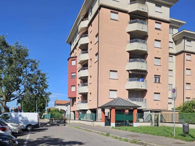 Appartamento in affitto a Vanzago MI