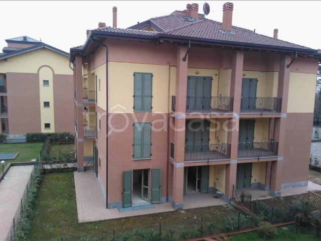 Appartamento in affitto a Vaprio d'Adda via per Cassano, 43, non arredato/vuoto, giardino privato, riscaldamento autonomo TrovaCasa