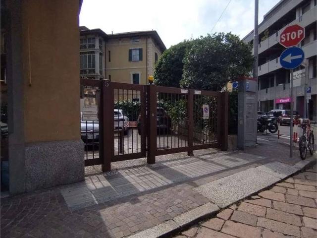 Appartamento in affitto a Varese VA