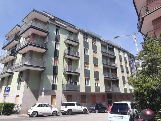 Appartamento in affitto a Varese VA