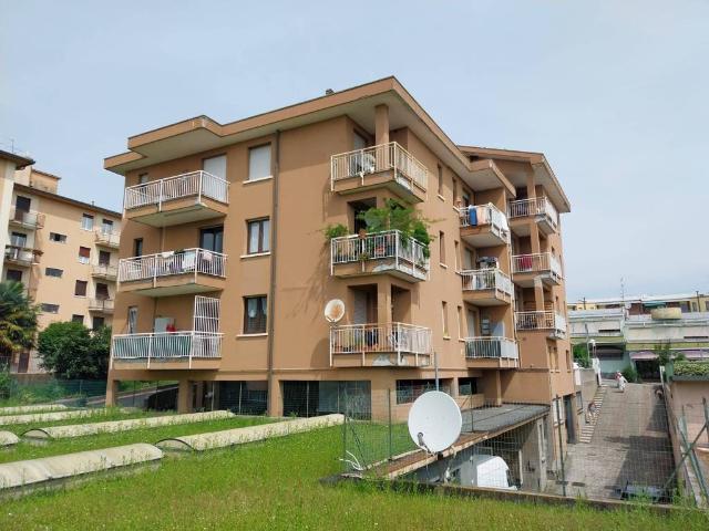 Appartamento in affitto a Varese VA