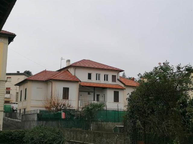 Appartamento in affitto a Varese via archimede 30, arredato, posto auto, cantina TrovaCasa