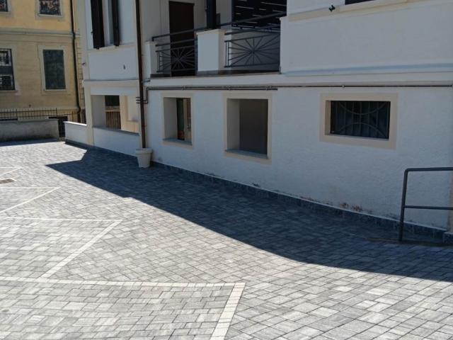 Appartamento in affitto a Varese via archimede 30, arredato, posto auto scoperto, cantina TrovaCasa