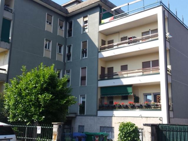 Appartamento in affitto a Varese via leopoldo gianpaolo 1, arredato, posto auto, ascensore TrovaCasa