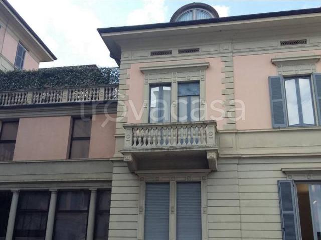 Appartamento in affitto a Varese viale Padre Gian Battista Aguggiari, 8, arredato, posto auto, riscaldamento autonomo TrovaCasa