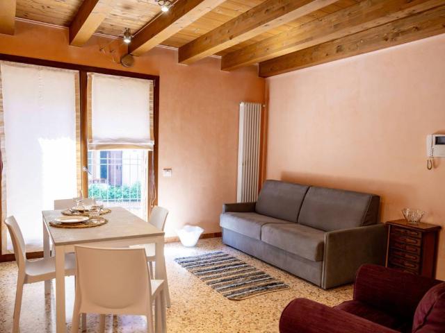 Appartamento in affitto a Venezia cannaregio, 2553, arredato, giardino privato, centrale TrovaCasa