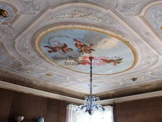 Appartamento in affitto a Venezia, arredato, terrazzo, parquet TrovaCasa