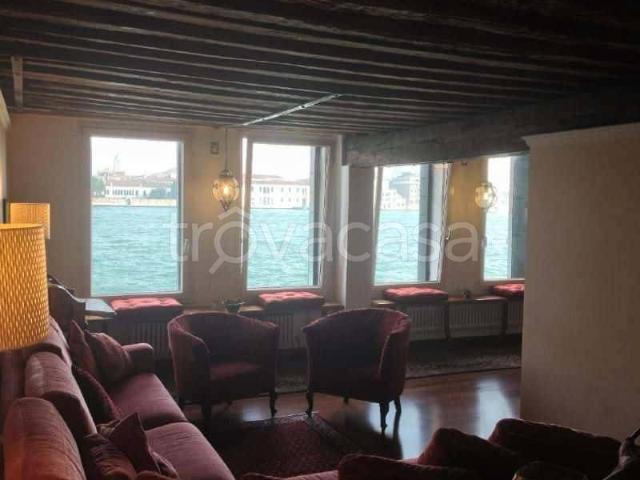 Appartamento in affitto a Venezia fondamenta Ponte Piccolo, arredato, luminoso, lavanderia TrovaCasa