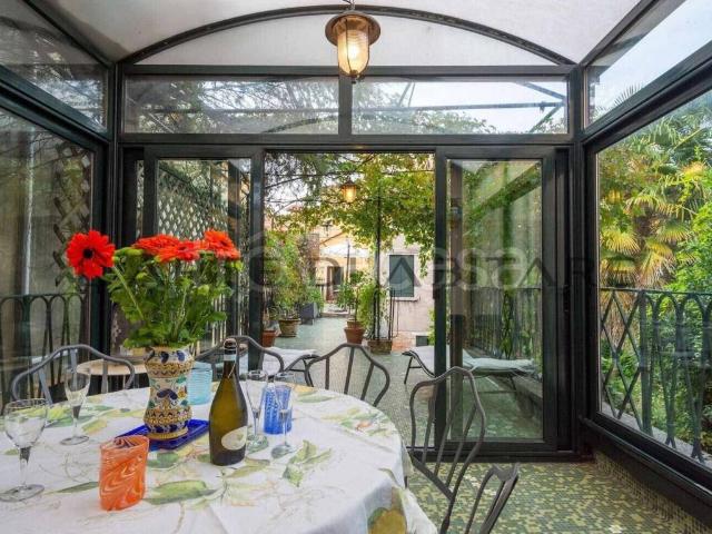 Appartamento in affitto a Venezia fondamenta Rossa, 2526, arredato, giardino privato, terrazzo TrovaCasa