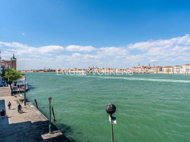 Appartamento in affitto a Venezia fondamenta Santa Eufemia, arredato, giardino, terrazzo TrovaCasa
