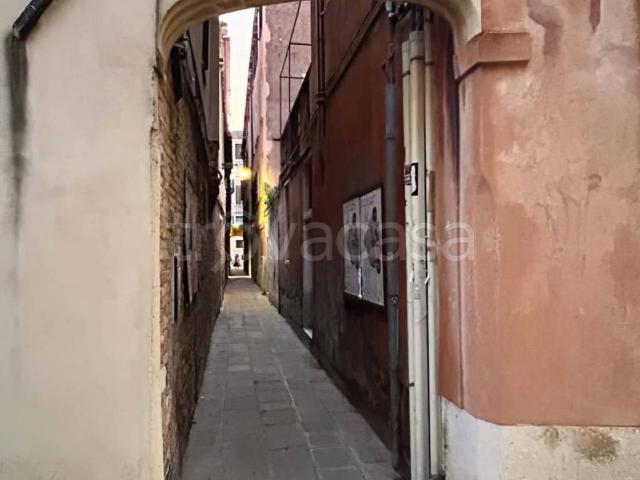 Appartamento in affitto a Venezia santa Croce, arredato, frigorifero, luminoso TrovaCasa