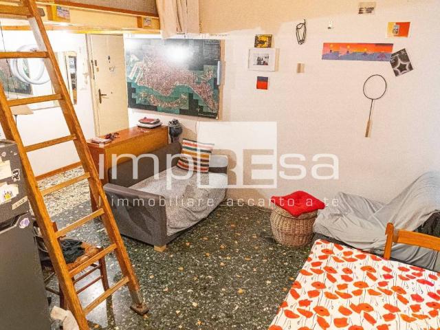 Appartamento in affitto a Venezia sestiere san polo, 2362, centrale, vicinanze negozi, cucina abitabile TrovaCasa