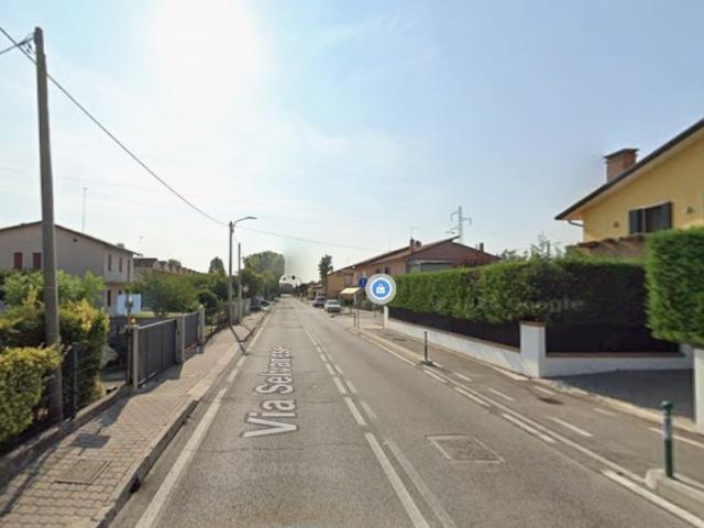 Appartamento in affitto a Venezia via salvanese, arredato, posto auto, terrazzo TrovaCasa