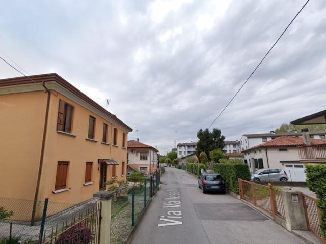 Appartamento in affitto a Venezia via valleselle, arredato, posto auto, terrazzo TrovaCasa