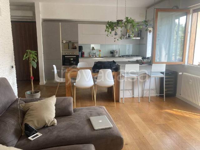 Appartamento in affitto a Venezia viale Don Luigi Sturzo, arredato, terrazzo, angolo cottura TrovaCasa