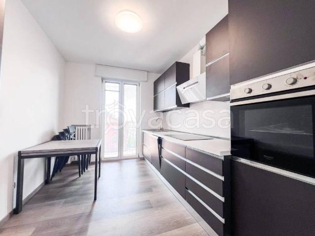 Appartamento in affitto a Verona via Archimede, arredato, box, ascensore TrovaCasa