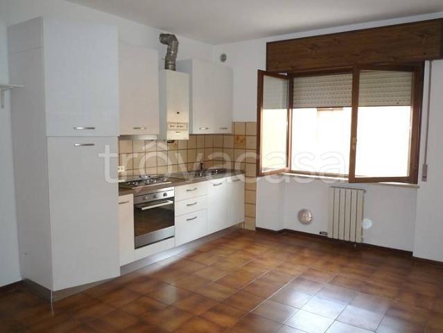 Appartamento in affitto a Verona via Bengasi, arredato, balcone TrovaCasa