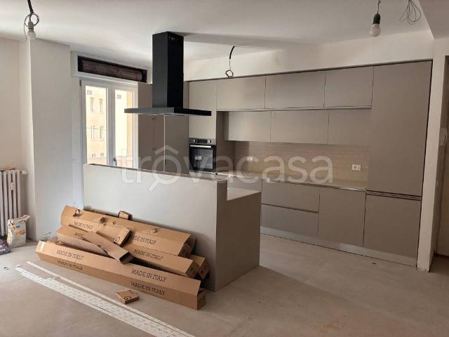 Appartamento in affitto a Verona via Giovanni Ceriotto, box, nuova costruzione, parzialmente arredato TrovaCasa