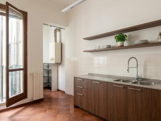 Appartamento in affitto a Verona via del Bersagliere, non arredato/vuoto, centrale, cucina abitabile TrovaCasa