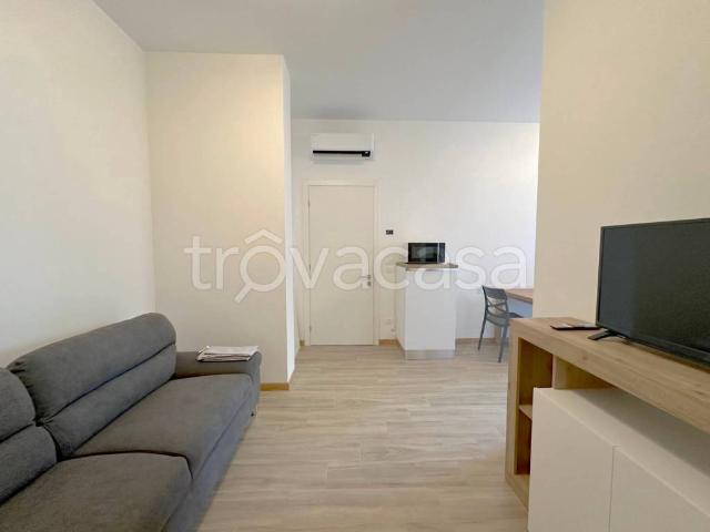 Appartamento in affitto a Verona via Orazio Pigato, 4, Borgo Venezia