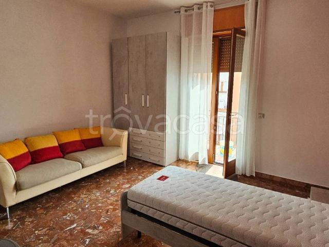 Appartamento in affitto a Verona via Società Operaia, arredato, giardino privato, terrazzo TrovaCasa