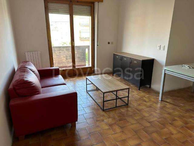 Appartamento in affitto a Verona via Scuderlando, arredato, box, balcone TrovaCasa