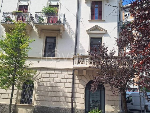 Appartamento in affitto a Verona via Rovereto, parzialmente arredato, lavanderia, balcone TrovaCasa