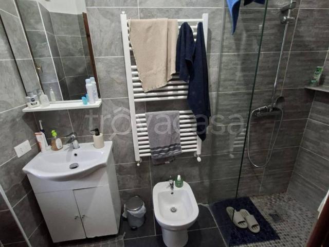 Appartamento in affitto a Verona via Villa Cozza, 1, parzialmente arredato, aria condizionata, porta blindata TrovaCasa