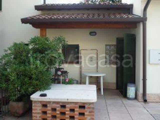 Appartamento in affitto a Verona vicolo Cieco Dietro San Francesco, 18a, arredato, terrazzo, riscaldamento autonomo TrovaCasa