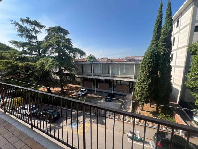 Appartamento in affitto a Verona VR
