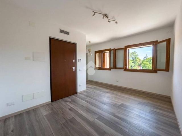 Appartamento in affitto a Verona VR