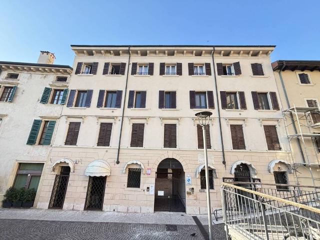 Appartamento in affitto a Verona VR