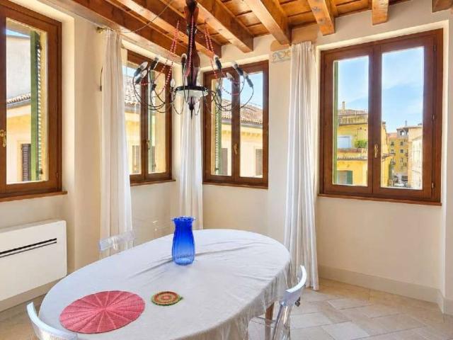 Appartamento in affitto a Verona VR