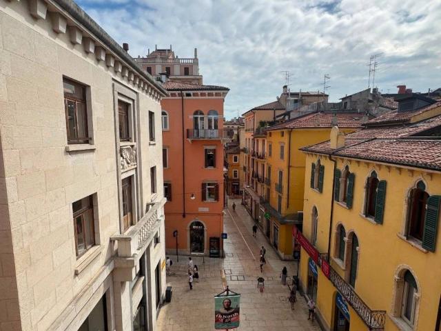 Appartamento in affitto a Verona VR