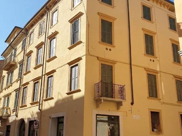 Appartamento in affitto a Verona VR