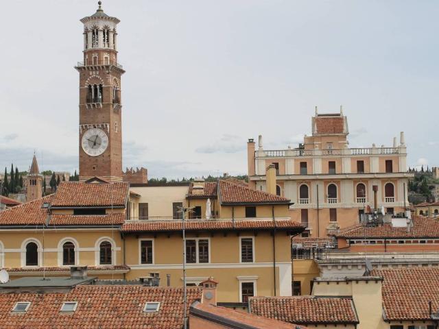 Appartamento in affitto a Verona VR