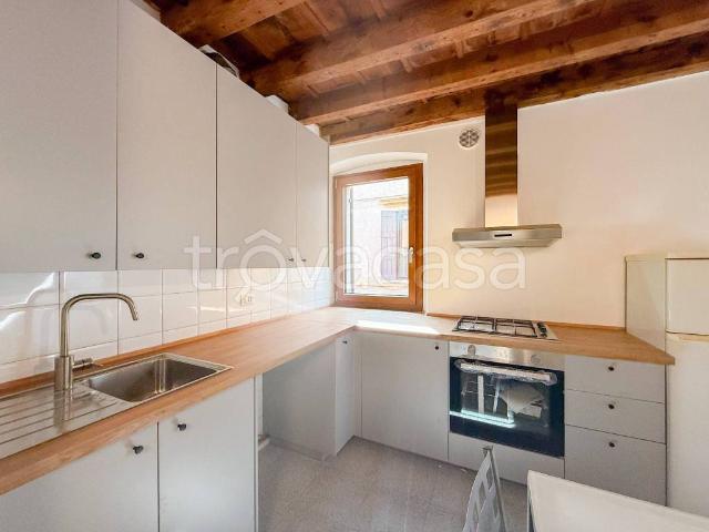 Appartamento in affitto a Verona, arredato, terrazzo, centrale TrovaCasa