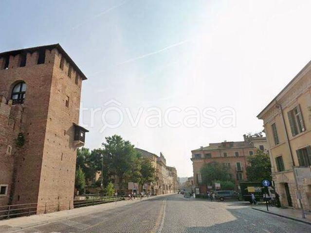 Appartamento in affitto a Verona, arredato, centrale, cantina TrovaCasa