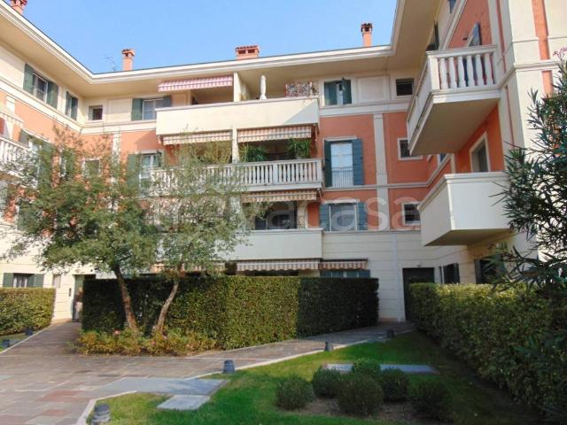 Appartamento in affitto a Verona, arredato, giardino privato, box TrovaCasa
