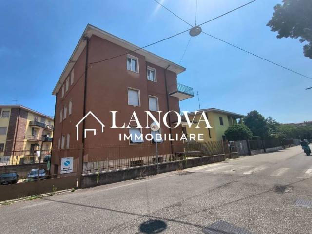 Appartamento in affitto a Verona, Borgo Roma