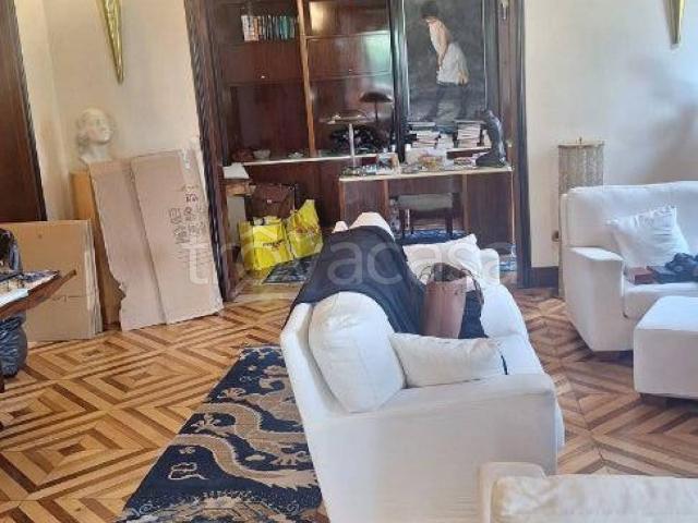 Appartamento in affitto a Verona lungadige Campagnola, arredato, box, cantina TrovaCasa